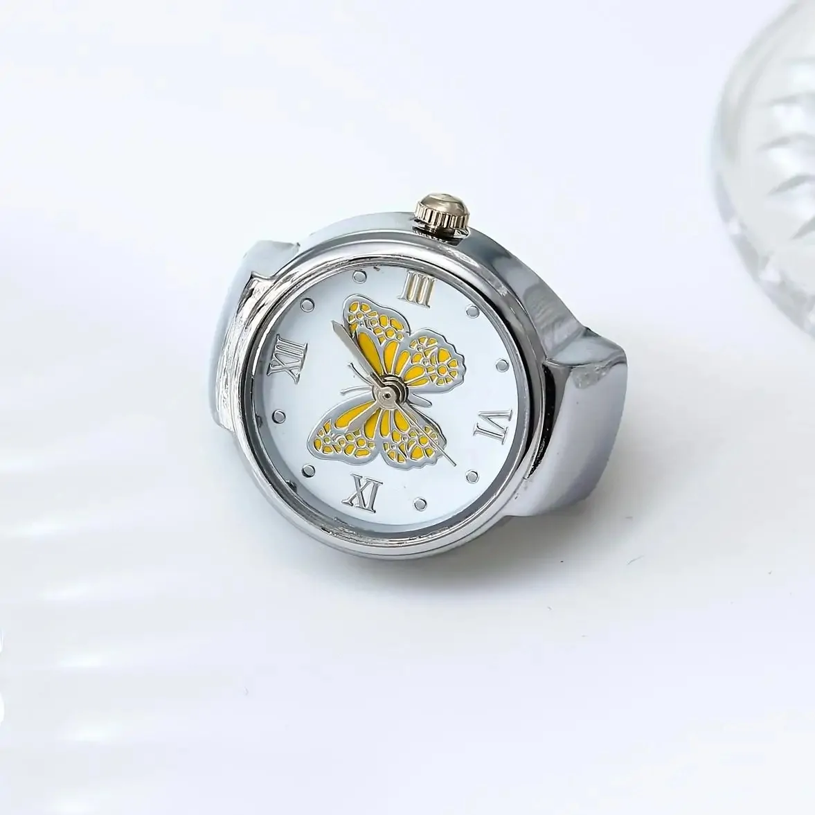 Bague montre papillon, cadran à papillon émaillé, version argente-jaune