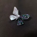 Broche Papillon Asymétrique