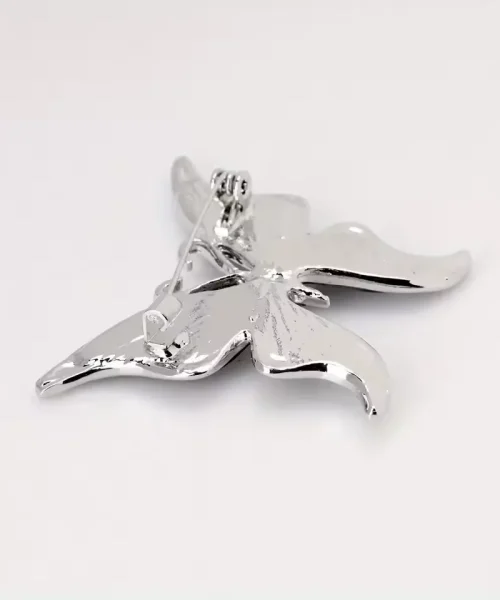 Broche papillon en coquillage vue de dos, épingle avec fermoir de sécurité