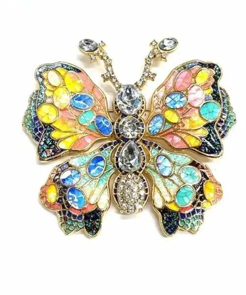 Broche papillon mosaïque multicolore, émail irisé et gros cristaux sur monture dorée