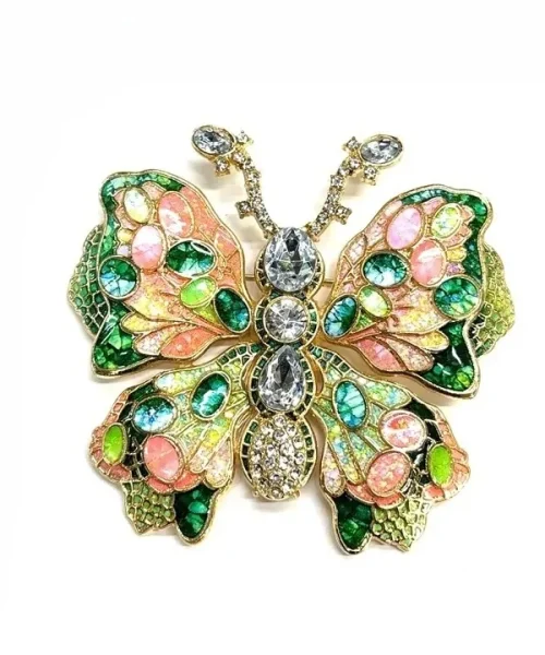 Broche papillon mosaïque vert et rose, émail irisé et gros cristaux sur monture dorée
