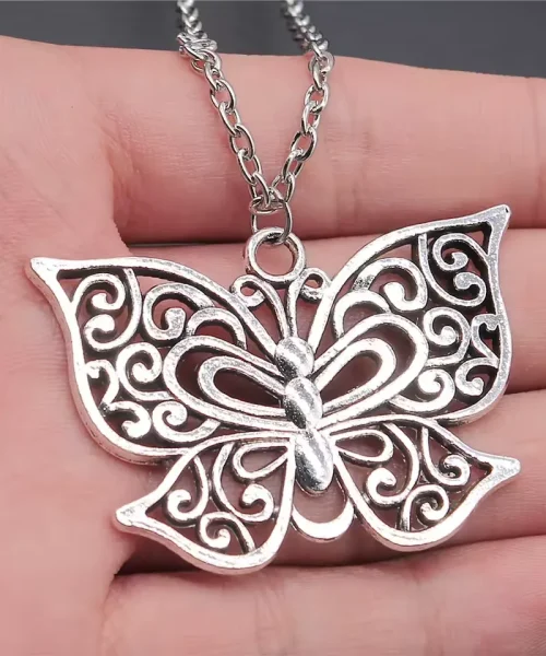Collier papillon argent antique, grand pendentif métal vieilli ajouré, modèle volutes-argent