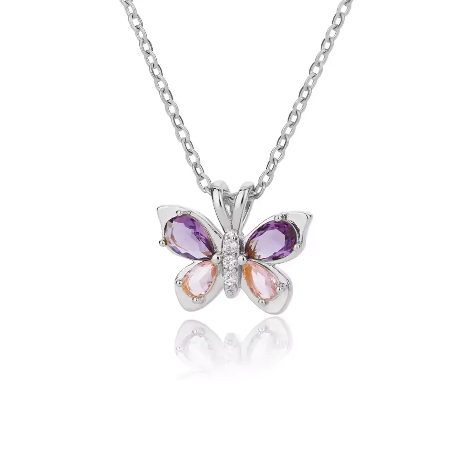 Collier papillon cristal argenté, ailes en gouttes violettes et roses, corps en zircons