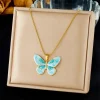 Collier papillon en émail bleu aquarelle sur acier inoxydable doré