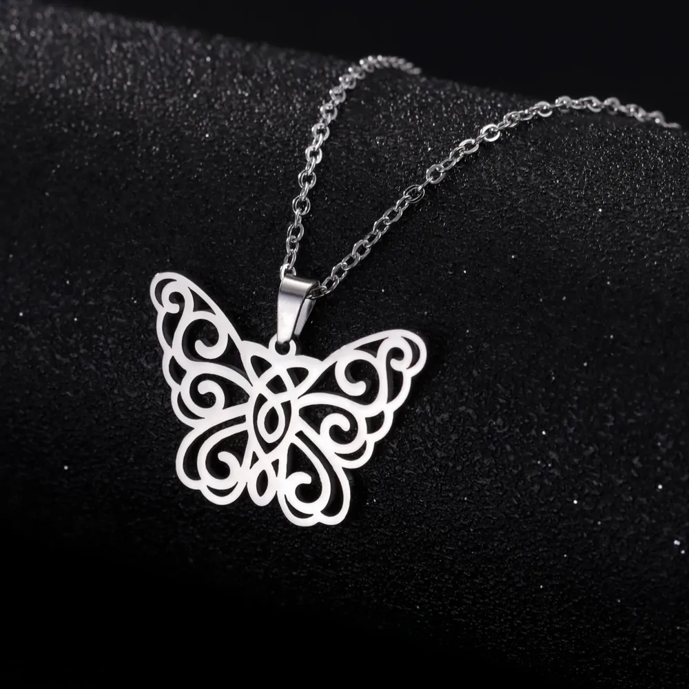 Collier Papillon Filigrane argenté, pendentif filigrane ajouré en arabesques en acier inoxydable