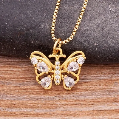 Collier Papillon Scintillant modèle Gouttes Blanches, papillon ajouré serti de zircons blancs en goutte